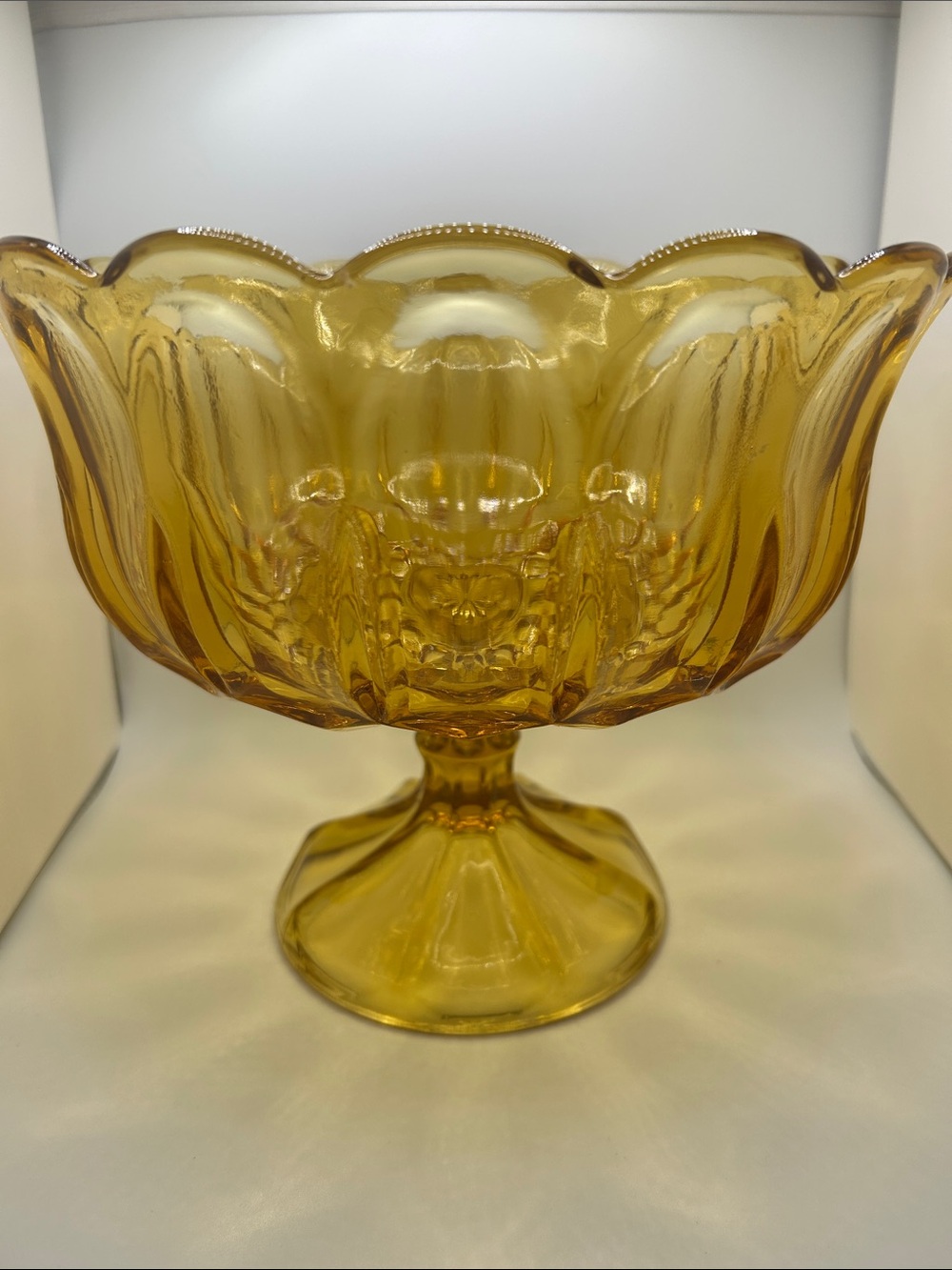Vintage Amber anchor hocking compote bowl. 8.5 Diameter 7.5 inches high.